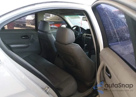 2006 BMW 330I z USA, uszkodzony, nr VIN WBAVB33586KS36348